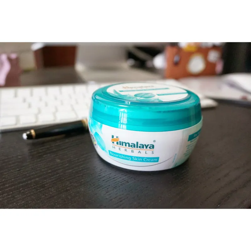 کرم مرطوبکننده هیمالیا مدل Herbals حجم 150 میلیلیتر - تصویر 4