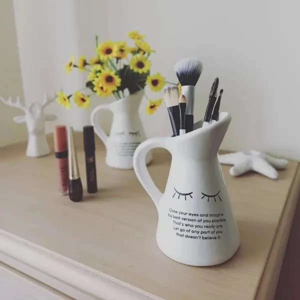 استند لوازم آرایشی مدل eyes - تصویر 3