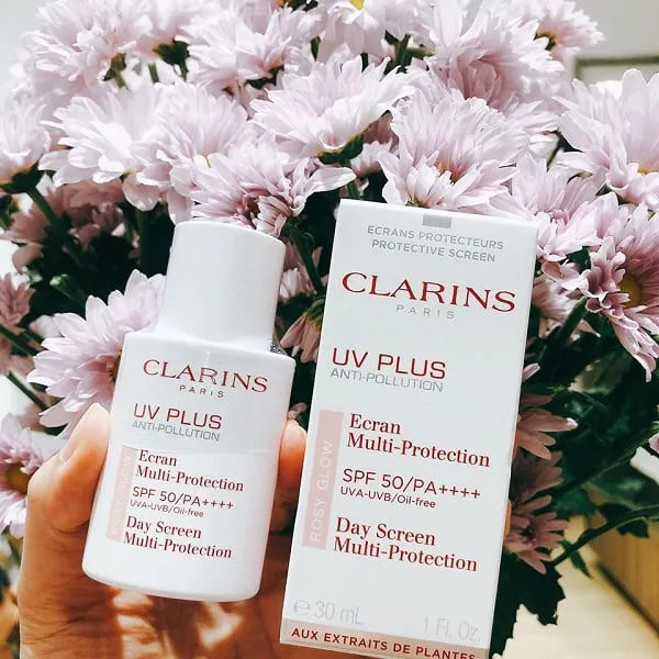 کرم ضد آفتاب کلارنس مدل UV PLUS ROSY GLOW حجم 30 میلی لیتر - تصویر 3