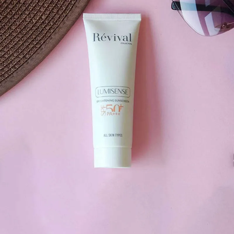 کرم ضدآفتاب بدون رنگ کلکسیون رویوال SPF50 مدل LUMISENSE مناسب برای انواع پوست، حجم 50 میلیلیتر - تصویر 4