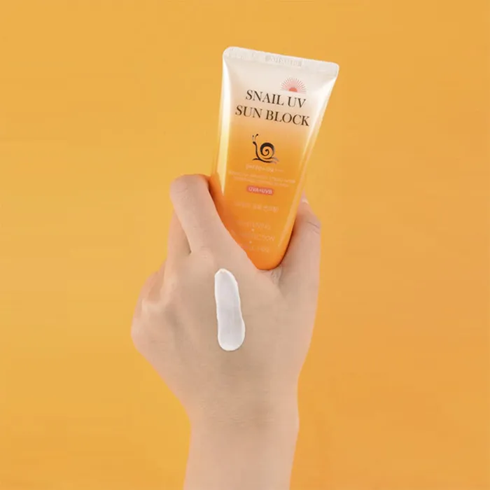 کرم ضد آفتاب بدون رنگ جیگوت SPF 50 مدل حلزون مناسب انواع پوست حجم 50 میلیلیتر - تصویر 3