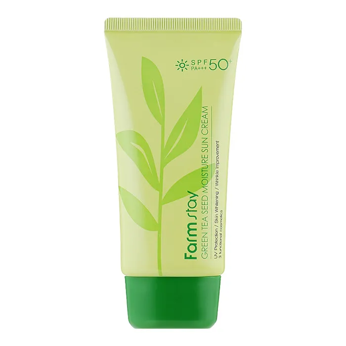 کرم ضد آفتاب بدون رنگ فارم استی SPF 50 مدل چای سبز مناسب پوستهای چرب و مختلط حجم 70 میلیلیتر