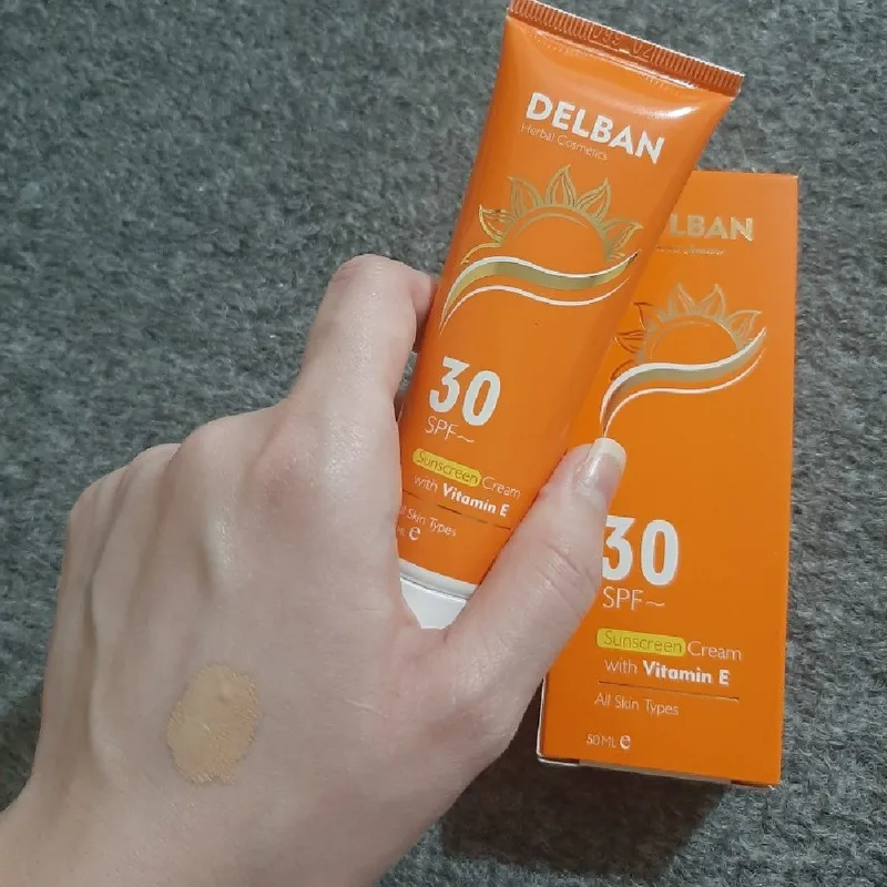 کرم ضد آفتاب رنگی دلبان SPF 30 مدل VITAMINE E مناسب برای انواع پوست حجم 50 میلی لیتر - تصویر 2