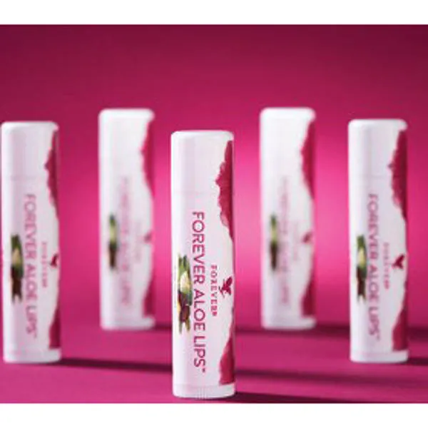 بالم لب فوراور مدل Aloe Lips مرطوبکننده و نرمکننده قوی با عصاره آلوئهورا و روغن جوجوبا، مناسب پوست لبهای خشک و ترکخورده، فاقد چسبندگی و سازگار با پوست، طراحی ماتیکی وگان از آمریکا - تصویر 6