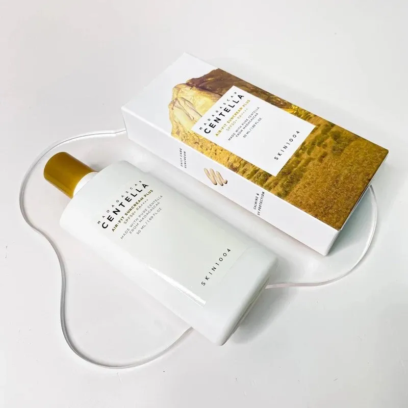 کرم ضد آفتاب رنگی اسکین 1004 SPF 50 مدل ایر فیت پلاس مناسب انواع پوست حجم 50 میلیلیتر - تصویر 2