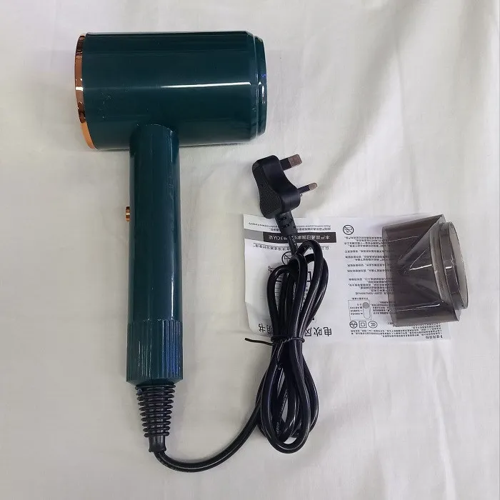 سشوار خانگی 1800 وات مدل A-2024، موتور DC، وزن 300 گرم، دارای سری متمرکزکننده باریک با ویژگی حجمدهندگی، صافکنندگی - تصویر 4