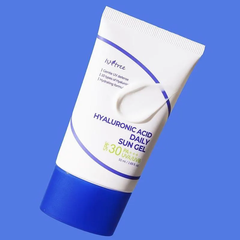 کرم ضد آفتاب بی رنگ ایزنتری SPF 30 مدل هیالورونیک اسید ‌محافظ UVA ،UVB، مرطوب کننده قوی، مناسب برای انواع پوست‌ حجم 50 میلی‌لیتر - تصویر 2