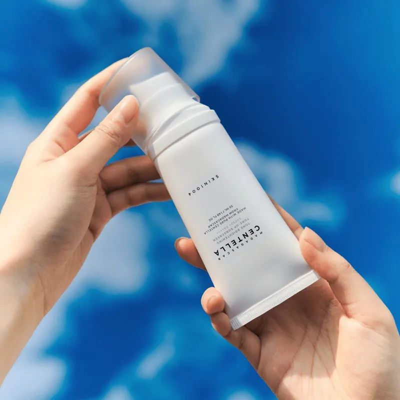 کرم ضد آفتاب رنگی سانتلا SPF 50 مدل TONE BRIGHTENING ‌محافظ UVA ،UVB و PA+++ مناسب انواع پوست‌ حجم 50 میلی‌لیتر - تصویر 5