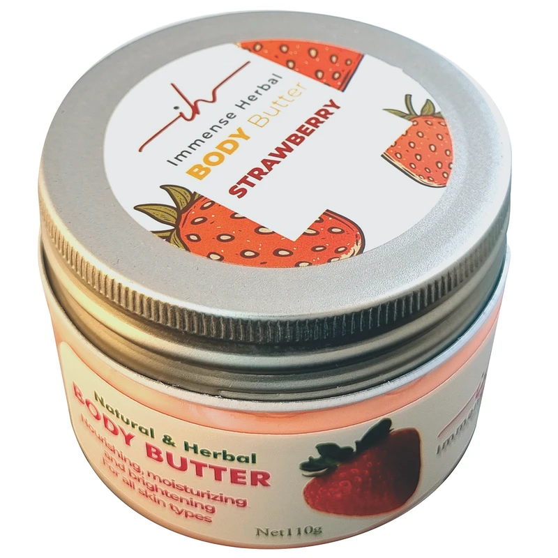 کره بدن ایمنس هربال مدل VIP_STRAWBERRY وزن 110 گرم با رایحه توت فرنگی، مرطوب‌کننده و روشن‌کننده پوست، حاوی کره کاکائو، شی باتر، روغن جوجوبا، روغن جوانه گندم، روغن نارگیل و موم زنبور عسل، مناسب انواع پ