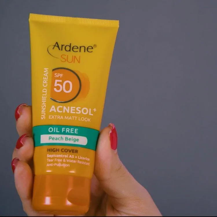 کرم ضد آفتاب رنگی آردن سان SPF 50 مدل Peach Beige محافظ UVA،UVB مناسب انواع پوست حجم 50 میلی لیتر مجموعه دو عددی ‌ - تصویر 2