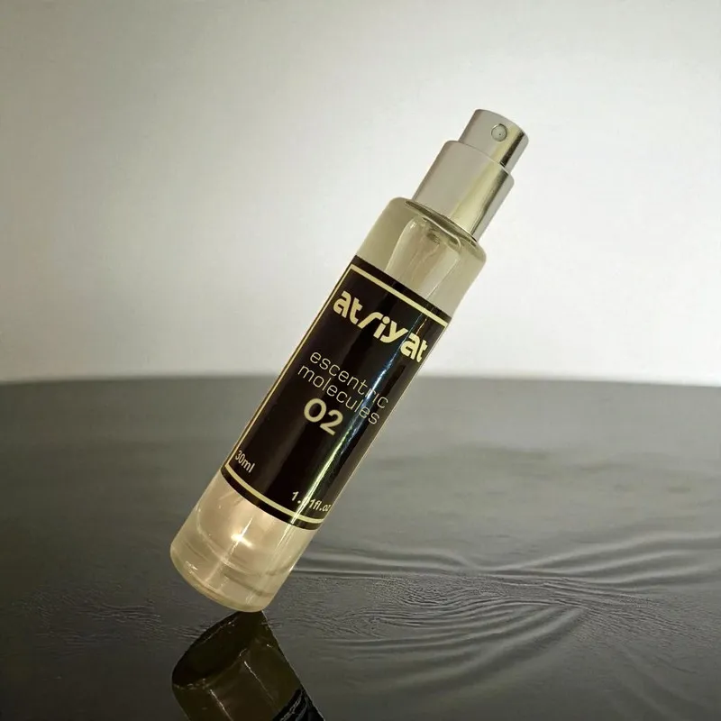 عطر جیبی عطریات مدل مولکول 02 با رایحه تند حجم 30 میلیلیتر - تصویر 2
