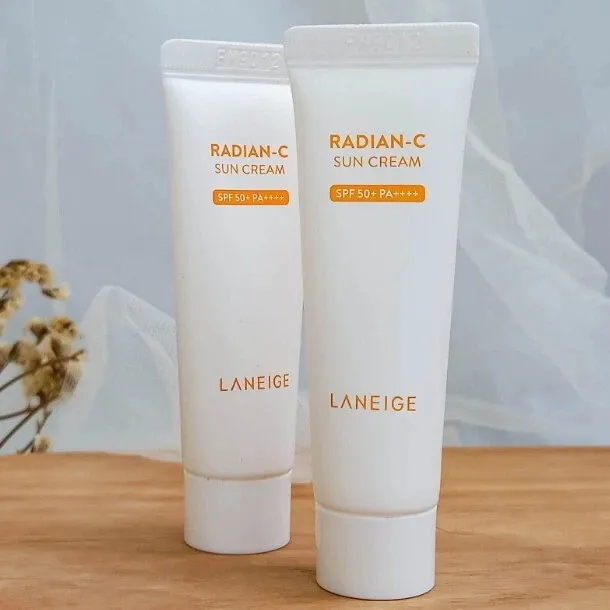 کرم ضد آفتاب بی‌رنگ لانیژ SPF 50 مدل Radian-C محافظ UVA ،UVB و PA+++ مناسب برای انواع پوست حجم 10 میلی‌لیتر بسته دو عددی - تصویر 3