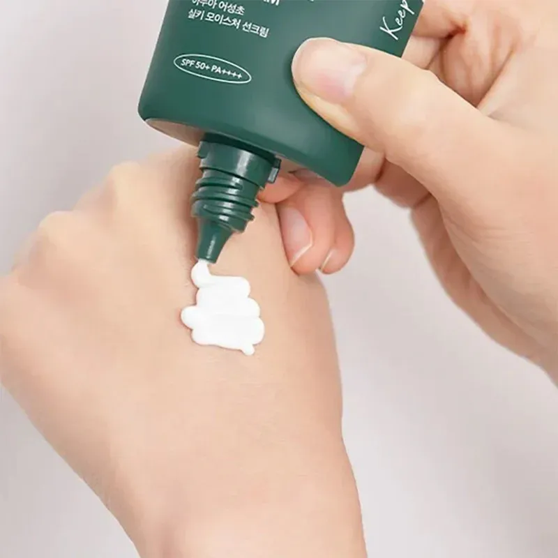 کرم ضد آفتاب بی‌رنگ دست، صورت آنوا SPF 50 مدل heartleaf محافظ UVA ،UVB ‌مناسب برای انواع پوست حجم 50 میلی‌لیتر - تصویر 2