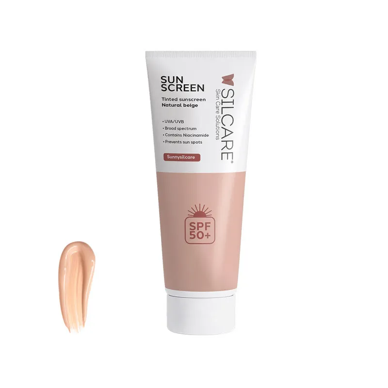 کرم ضد آفتاب رنگی دست و صورت و گردن سیلکر SPF 50 مدل Hydrating محافظ UVA و UVB مناسب برای انواع پوست حجم 50 میلی‌لیتر
