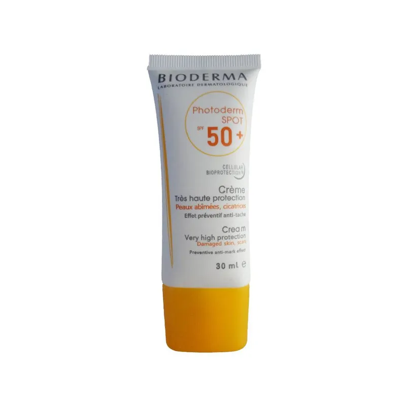 كرم ضد آفتاب بي رنگ صورت بيودرما SPF 50 مدل فتودرم محافظ در برابر اشعه UVA مناسب براي انواع پوست حجم 30 ميلي ليتر