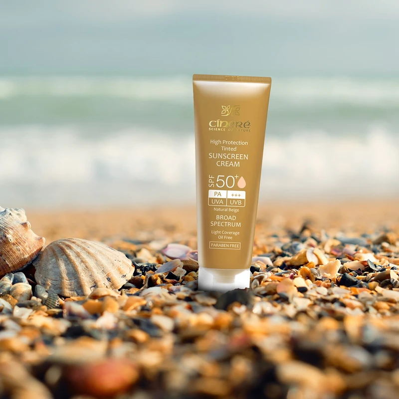 کرم ضد آفتاب رنگی سینره، SPF 50، مدل Natural Beige، مناسب انواع پوست با تنالیته متوسط و حجم 50 میلی‌لیتر، محافظت‌کننده در برابر اشعه‌های UVA و UVB، مرطوب‌کننده و فاقد پارابن، PA+++ - نمای 3