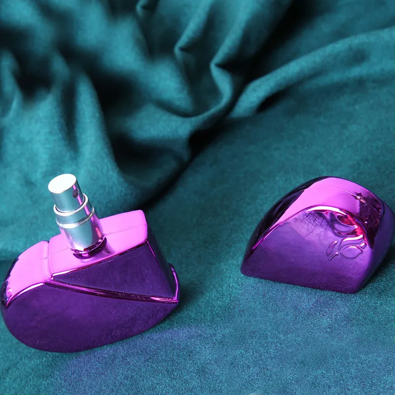 محفظه نگهداری عطر بازرگانی میلادی مدل قلبی کد DEK_139 - تصویر 3