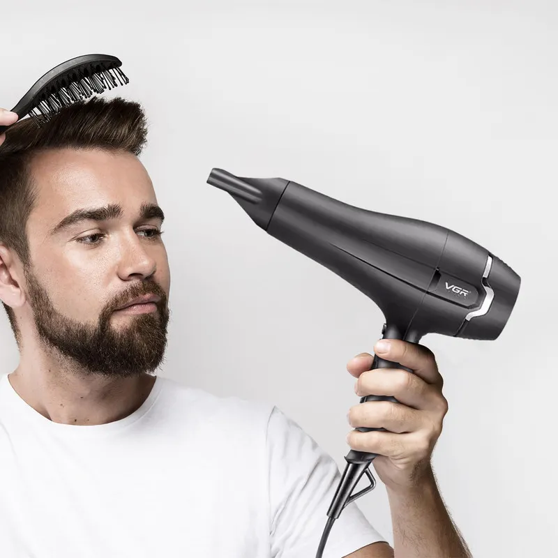 سشوار حرفه‌ای 2400 وات وی جی ار مدل V-450، موتور AC، وزن 950 گرم، دارای سری متمرکز‌کننده باریک، سری شانه‌دار با ویژگی صاف‌کنندگی، حجم‌دهندگی، با قابلیت باد سرد - تصویر 3
