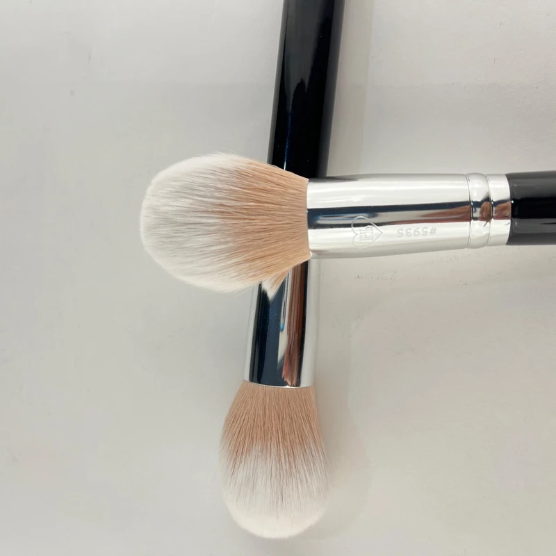براش رژگونه کد 120 - تصویر 3